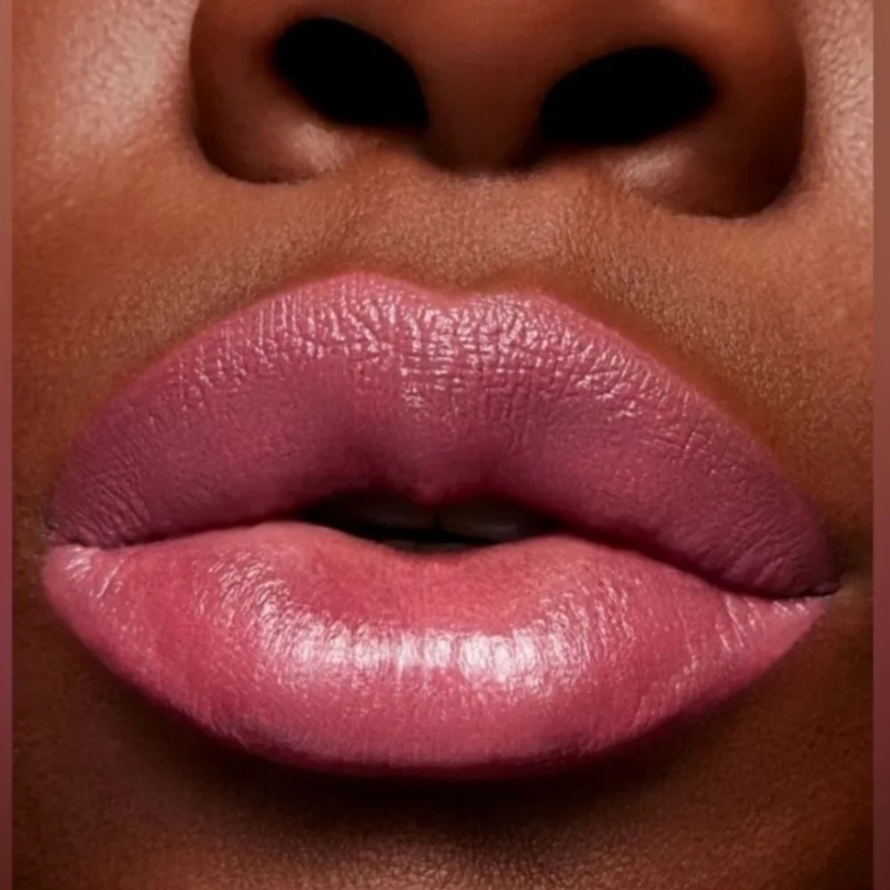MAC Cosmetics Lustreglass Lipstick Frienda Brand New in Box Discontinued